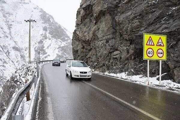 هشدار پلیس راه در خصوص برف و باران و لغزندگی در جاده‌های استان سمنان