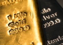 دلار جهانی در صدر و طلا به قعر نشست