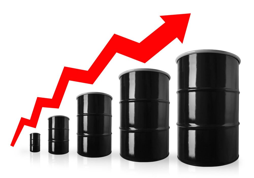 قیمت نفت یک دلار بالا رفت